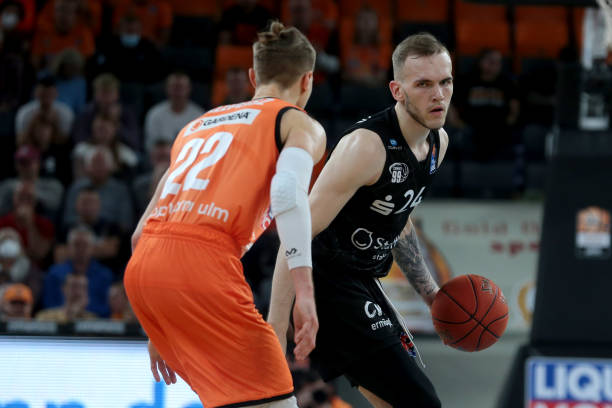 与上海的重 与上海的重