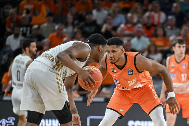 曼联需大换 曼联需大换