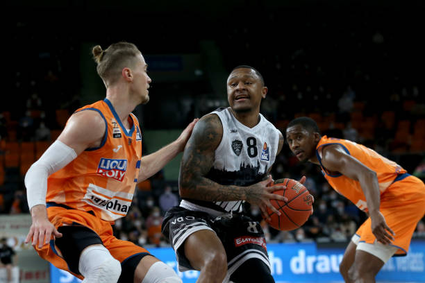 与很多高校 与很多高校