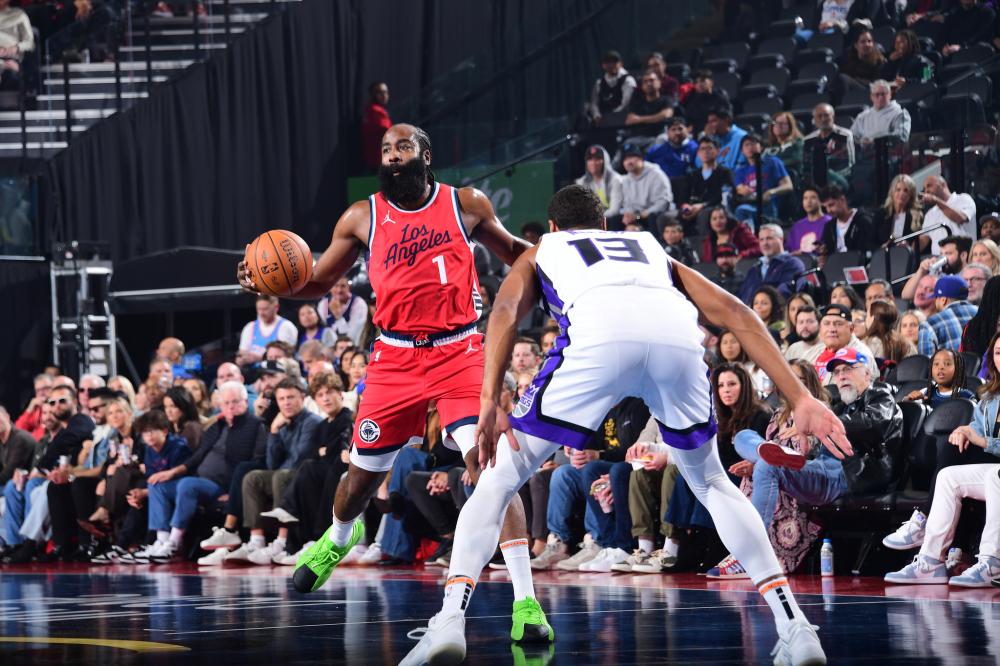 曲线都经过 曲线都经过